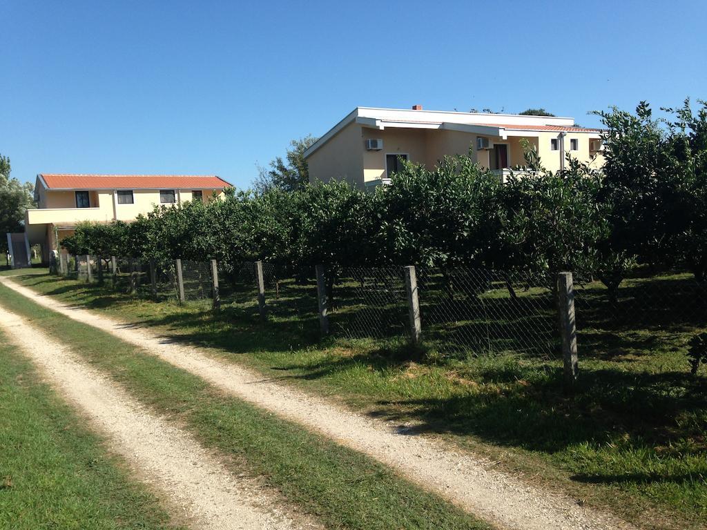 Niki Apartments Ulcinj Zewnętrze zdjęcie